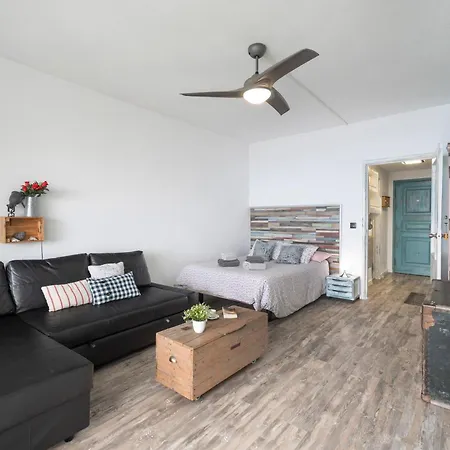 The Blue Lighthouse Apartment