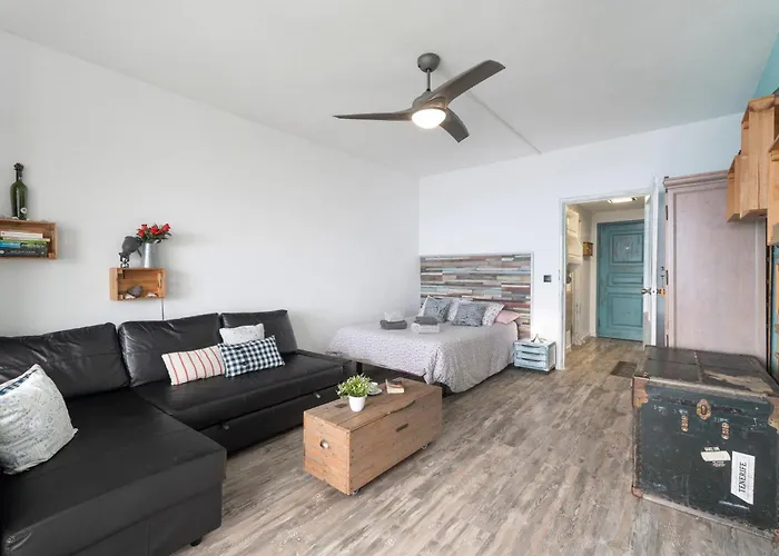 The Blue Lighthouse Apartment